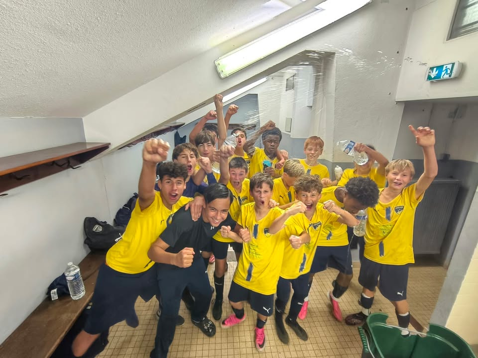 💙💛 𝗙𝗢𝗖𝗨𝗦 𝗦𝗨𝗥 𝗡𝗢𝗦 𝗨𝟭𝟰 𝗥𝟭 ! 🔎⚽ 🔥 𝗨𝗻 𝗱𝗲́𝗯𝘂𝘁 𝗱𝗲 𝘀𝗮𝗶𝘀𝗼𝗻 𝗽𝗮𝗿𝗳𝗮𝗶𝘁 !…